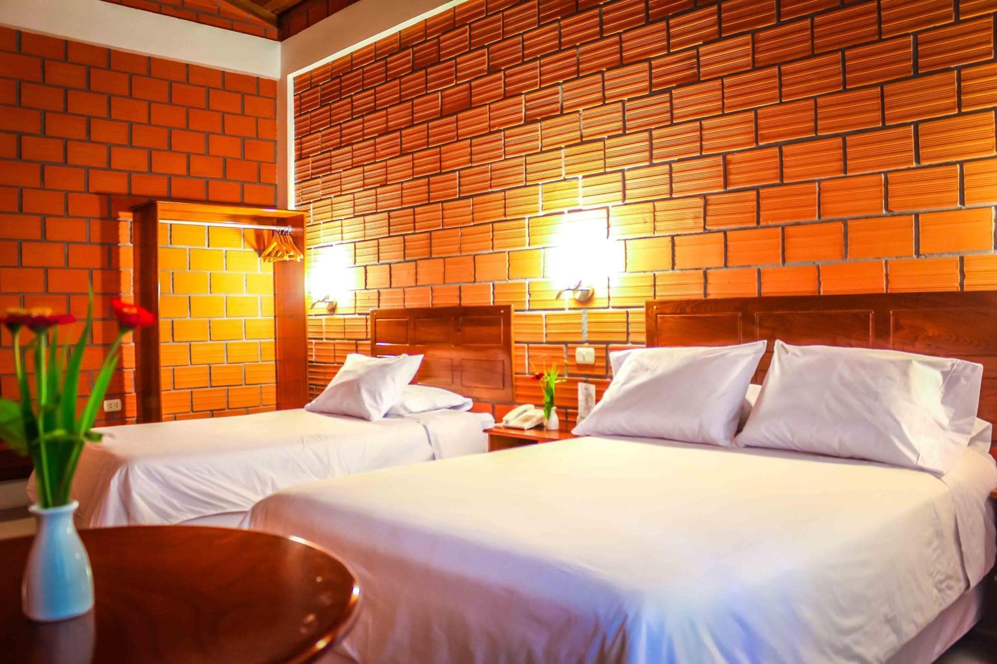 Altavista Casahotel - Asociado Casa Andina Moyobamba Exteriör bild