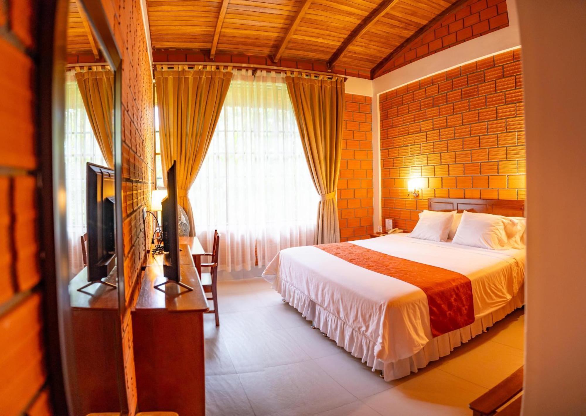 Altavista Casahotel - Asociado Casa Andina Moyobamba Exteriör bild