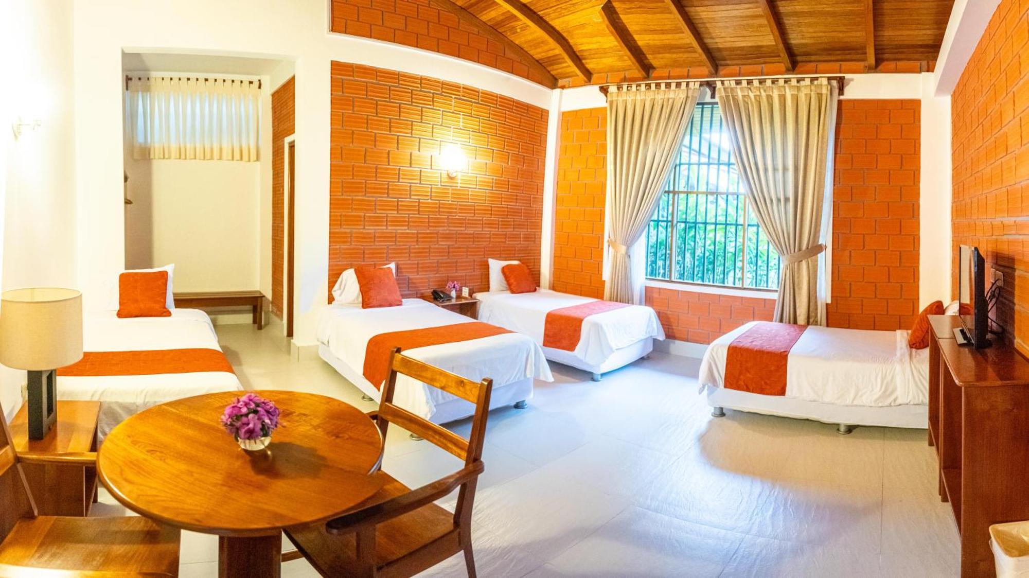 Altavista Casahotel - Asociado Casa Andina Moyobamba Exteriör bild