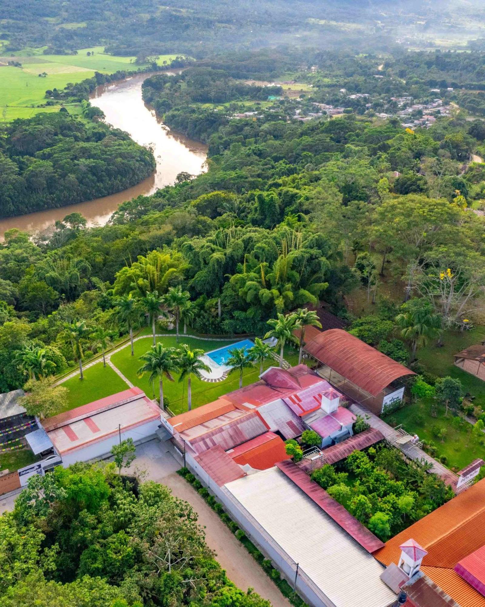 Altavista Casahotel - Asociado Casa Andina Moyobamba Exteriör bild